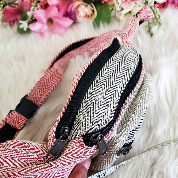 Nwot handmade hemp cotton boho fannypack - Picture 4 of 10